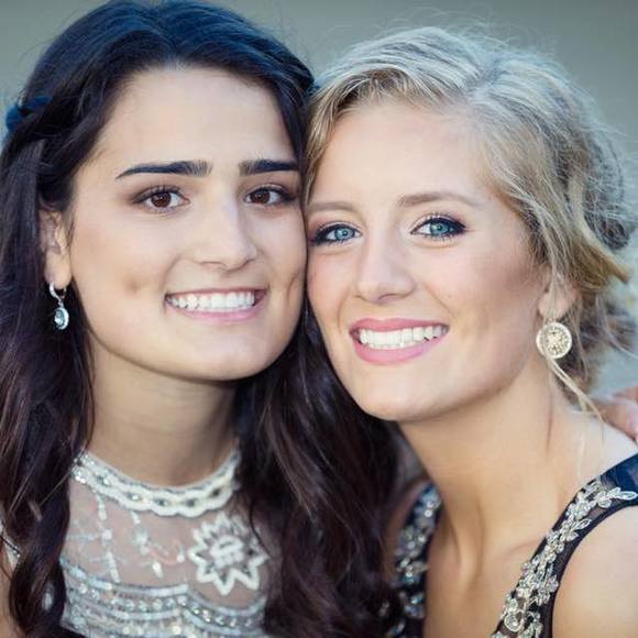 Meet your Posher, Sarah - Picture 1 of 1